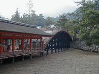 マウスクリックで拡大/縮小します