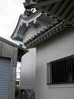 マウスクリックで拡大/縮小します