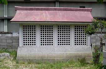 マウスクリックで拡大/縮小します