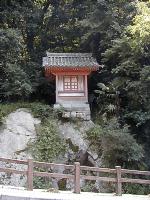 マウスクリックで拡大/縮小します