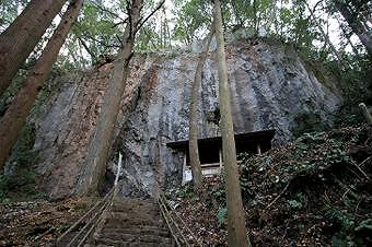 マウスクリックで拡大/縮小します