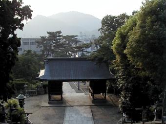 マウスクリックで拡大/縮小します