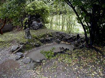 マウスクリックで拡大/縮小します