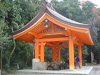 マウスクリックで拡大/縮小します