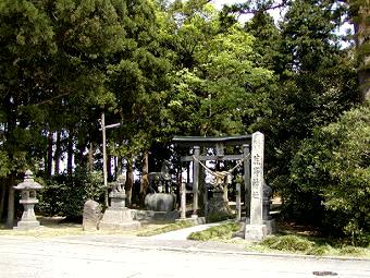 マウスクリックで拡大/縮小します