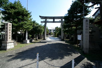 マウスクリックで拡大/縮小します