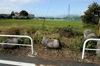 マウスクリックで拡大/縮小します