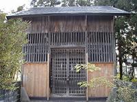 マウスクリックで拡大/縮小します