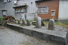 マウスクリックで拡大/縮小します