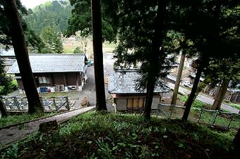 マウスクリックで拡大/縮小します