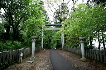 マウスクリックで拡大/縮小します