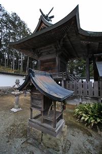 マウスクリックで拡大/縮小します