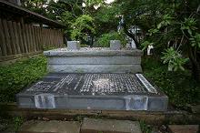 マウスクリックで拡大/縮小します