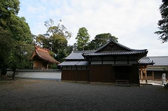 マウスクリックで拡大/縮小します