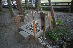 マウスクリックで拡大/縮小します