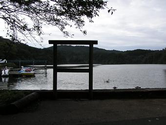 マウスクリックで拡大/縮小します