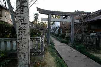 マウスクリックで拡大/縮小します