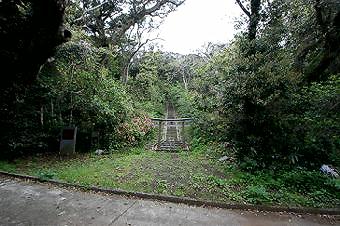 マウスクリックで拡大/縮小します