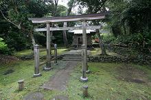 マウスクリックで拡大/縮小します