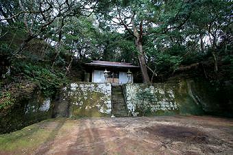 マウスクリックで拡大/縮小します