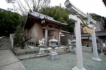 マウスクリックで拡大/縮小します