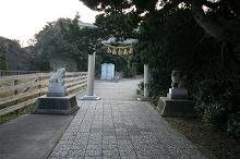 マウスクリックで拡大/縮小します