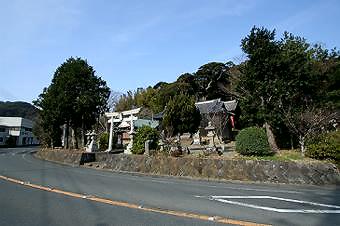 マウスクリックで拡大/縮小します