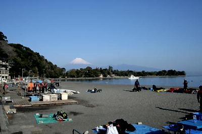 マウスクリックで拡大/縮小します