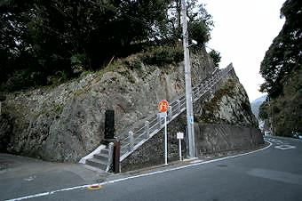 マウスクリックで拡大/縮小します