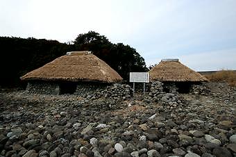 マウスクリックで拡大/縮小します