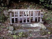 マウスクリックで拡大/縮小します