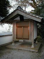 マウスクリックで拡大/縮小します