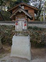 マウスクリックで拡大/縮小します