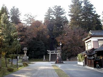 マウスクリックで拡大/縮小します