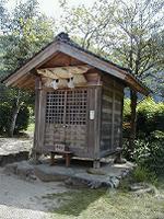 マウスクリックで拡大/縮小します