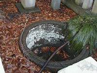 マウスクリックで拡大/縮小します