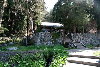 マウスクリックで拡大/縮小します