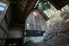 マウスクリックで拡大/縮小します