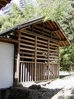 マウスクリックで拡大/縮小します