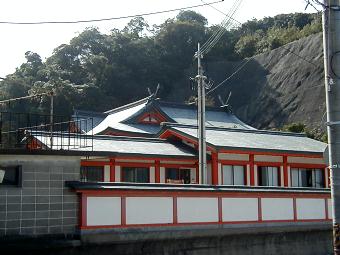 マウスクリックで拡大/縮小します