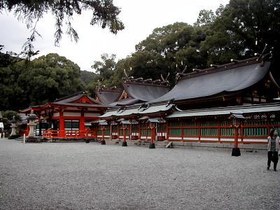 マウスクリックで拡大/縮小します