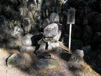 マウスクリックで拡大/縮小します