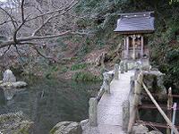 マウスクリックで拡大/縮小します