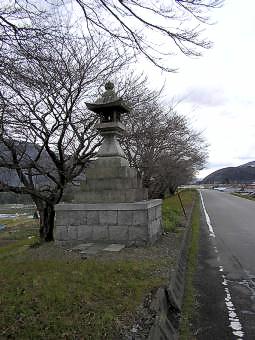 マウスクリックで拡大/縮小します