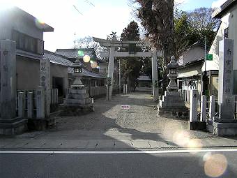 マウスクリックで拡大/縮小します