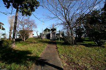 マウスクリックで拡大/縮小します