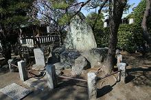 マウスクリックで拡大/縮小します