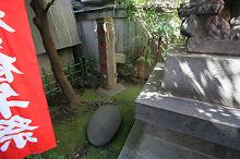 マウスクリックで拡大/縮小します