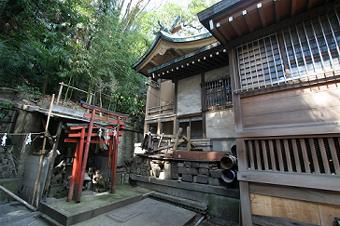 マウスクリックで拡大/縮小します