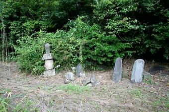 マウスクリックで拡大/縮小します